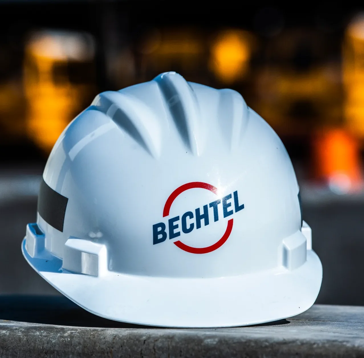 شعار Bechtel Corporation